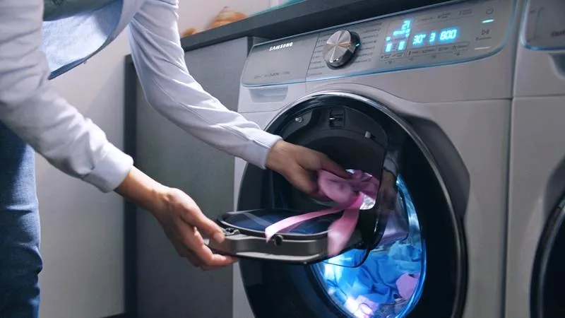 Dlaczego płyn do płukania znika w pralce Samsung? Oto możliwe przyczyny