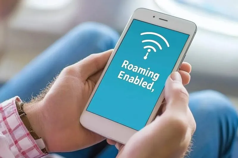 Roaming iPhone 11 jak włączyć